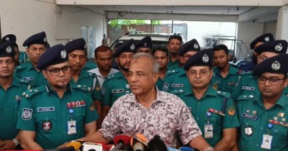মামলা বাণিজ্যে জড়িতদের ছাড় নয়: স্বরাষ্ট্র উপদেষ্টা