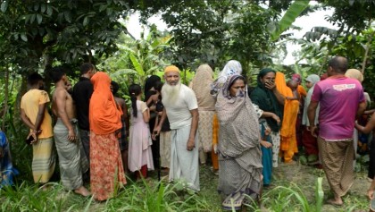 নওগাঁর বক্তারপুরে জলাশয়ে ভেসে উঠলো অজ্ঞাত ব্যক্তির মরদেহ: স্থানীয়দের মাঝে আতঙ্ক