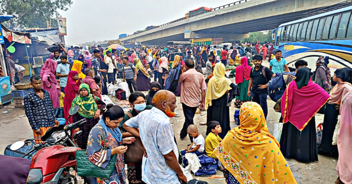 যানবাহনের সংকটে চরম ভোগান্তি, যমুনা সেতুতে ৩০ কিমি যানজট