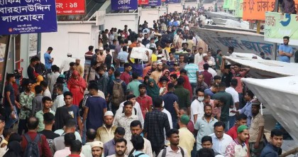 ঈদের ছুটি শেষে অফিস খুলছে আগামীকাল, রাজধানীর পথে বাড়ছে চাপ