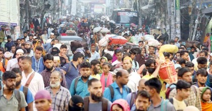 বাড়ছে করোনা সংক্রমণ, ঢাকায় মানা হচ্ছে না নির্দেশনা