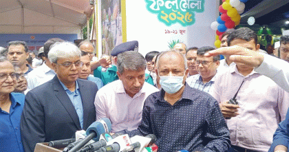 দেশি ফল খেলে বৈদেশিক মুদ্রার সাশ্রয় হবে: উপদেষ্টা জাহাঙ্গীর আলম