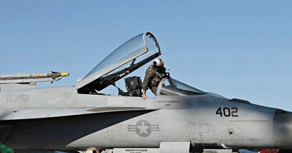 মধ্যপ্রাচ্য থেকে যুদ্ধজাহাজ-বিমান সরালো যুক্তরাষ্ট্র