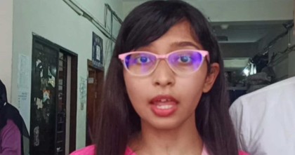 বাবা-মায়ের বিরুদ্ধে মামলা করলো ইংলিশ মিডিয়ামে পড়ুয়া মেয়ে