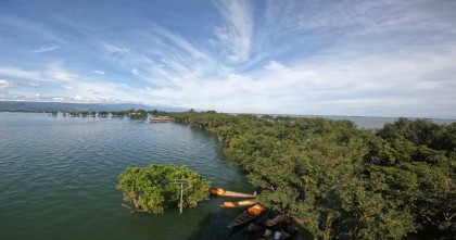 টাঙ্গুয়ার হাওরে পর্যটকবাহী হাউসবোটে নিষেধাজ্ঞা জেলা প্রশাসনের