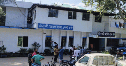 ফেনীতে আধিপত্য বিস্তার নিয়ে কিশোর গ্যাংয়ের দুইপক্ষের সংঘর্ষে  ৫ জন আহত