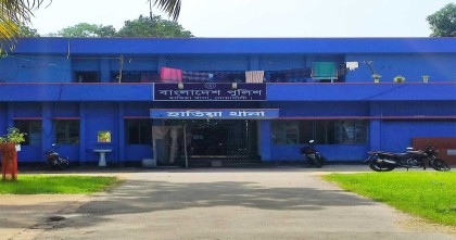 ছেলের ঔষধ কিনতে গিয়ে নছিমনের ধাক্কায় বাবার মৃত্যু