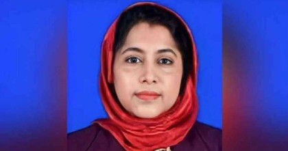 দুদক সচিব খোরশেদা ইয়াসমীন ওএসডি, ৭ কর্মকর্তাকে বাণিজ্য মন্ত্রণালয়ে ন্যস্ত