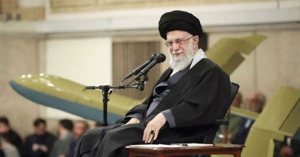 ইরান কখনও আত্মসমর্পণ করবে না : খামেনি