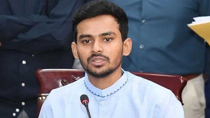 বিমানবন্দরে আসিফের ব্যাগে অ্যামোনেশনসহ মাগাজিন, ব্যাখ্যা দিলেন উপদেষ্টা