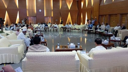 ঐকমত্য কমিশনের সঙ্গে রাজনৈতিক দলের দ্বিতীয় দফার সপ্তম দিনের বৈঠক চলছে