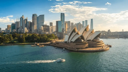 জলবায়ু ভিসায় অস্ট্রেলিয়ায় স্থায়ী বসবাসের সুযোগ, আবেদন করছেন টুভালুর হাজারো নাগরিক