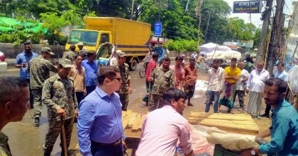 চট্টগ্রামে সিটি কর্পোরেশনের উচ্ছেদ অভিযান