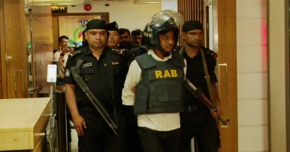 জামিনে বেরিয়েই  সন্ত্রাসী কর্মকাণ্ড, আবারো গ্রেফতার ‘টুন্ডা বাবু’