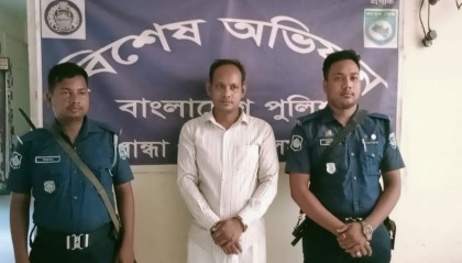 হাতীবান্ধায় সাংবাদিকের ওপর হামলা ও থানা অবরোধে আটক ১