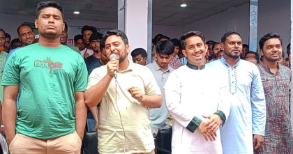 ফ্যাসিস্ট পতনের পর আবারও সন্ত্রাস-চাঁদাবাজি শুরু হয়েছে : নাহিদ