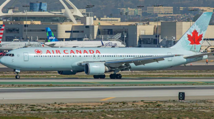 কানাডার ছয় বিমানবন্দরে বোমা হামলার হুমকি, সাময়িক স্থগিত ফ্লাইট চলাচল

