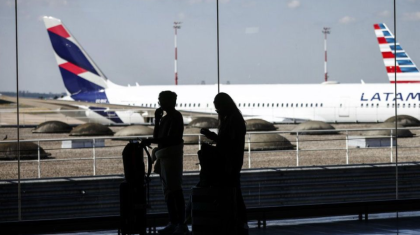 ফ্রান্সে বিমান নিয়ন্ত্রণকারীদের ধর্মঘট: ১৫০০ ফ্লাইট বাতিল, ভোগান্তিতে ৩ লাখ যাত্রী