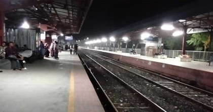 ৫ ঘন্টা পর খুলনার সঙ্গে রেল যোগাযোগ স্বাভাবিক