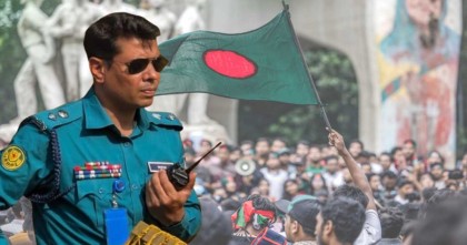 ছাত্রদের পক্ষে ঢাল হয়ে দাঁড়ান ডিসি মাসুদ