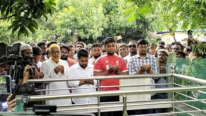 আবরার ফাহাদের কবর জিয়ারত করলেন এনসিপি নেতারা