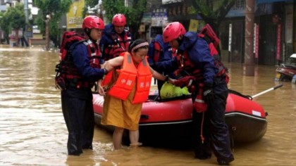 নেপাল-চীন সীমান্তে ভয়াবহ বন্যা: ফ্রেন্ডশিপ ব্রিজ ভেসে গেছে, নিখোঁজ ২৯