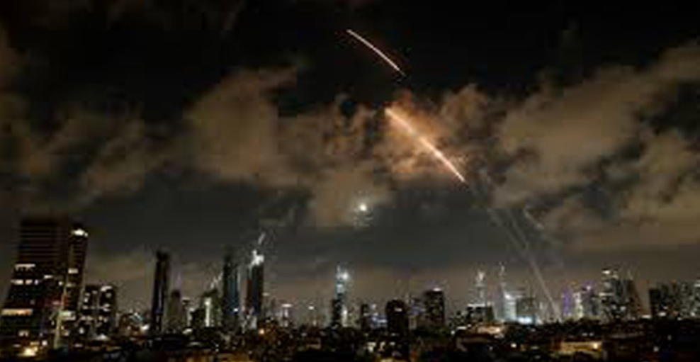 সামরিক ঘাঁটিতে ইরানি হামলার সত্যতা অবশেষে স্বীকার করলো ইসরাইল