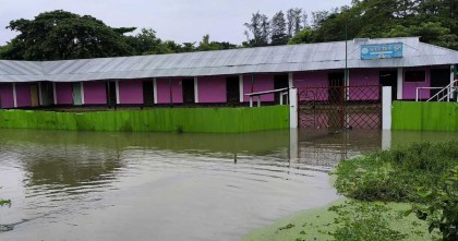 নোয়াখালীতে পানিবন্দি ৬৪ হাজার পরিবার
