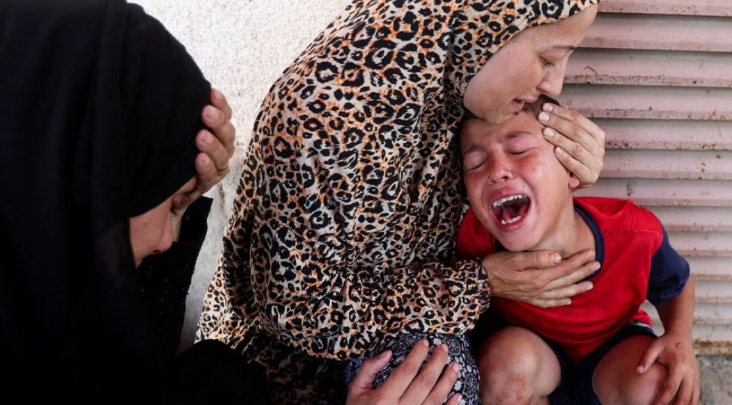 ইসরাইলি হামলায় গাজায় চিকিৎসা নিতে আসা ১০ শিশু নিহত

