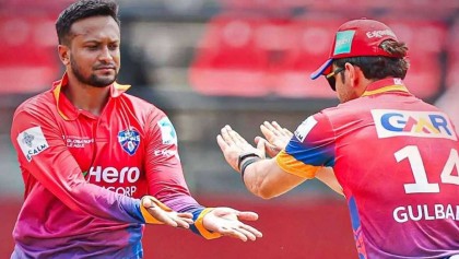 অপরাজিত ৫৮ রান ও ৪ উইকেট, দলকে জিতিয়ে ম্যাচসেরা সাকিব