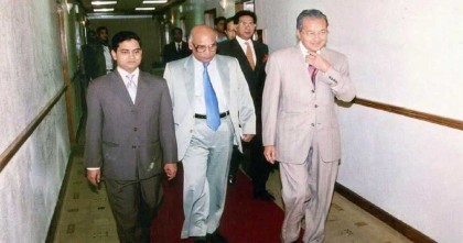 মাহাথিরের শততম জন্মদিনে শুভেচ্ছা জানালেন রাষ্ট্রদূত মুশফিক