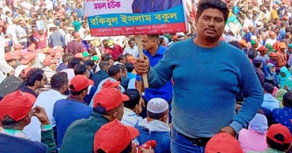 জুমার নামাজ পড়তে যাওয়ার সময় যুবদল নেতাকে গুলি ও রগ কেটে হত্যা