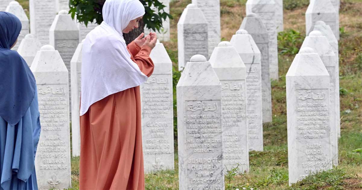 স্রেব্রেনিৎসা গণহত্যা নিয়ে রসিকতা, গাজা তারই সিক্যুয়েল