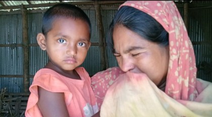 ঋণের বোঝায় দিশেহারা পিতা, স্ত্রীর বাধায় শিশুকন্যা বিক্রি রক্ষা পেল