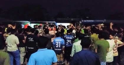 মিটফোর্ডে ব্যবসায়ী সোহাগ হত্যার প্রতিবাদে জবিতে বিক্ষোভ