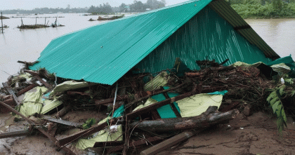 ফেনীতে বন্যা নিয়ন্ত্রণ বাঁধের ৩৬ স্থানে ভাঙন