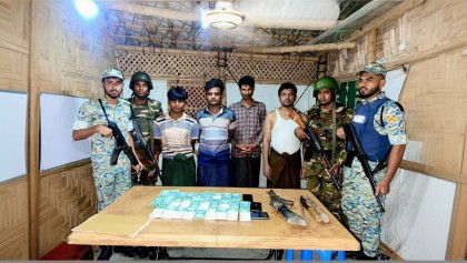 রোহিঙ্গা ক্যাম্পে যৌথ বাহিনীর অভিযান: অস্ত্র ও টাকাসহ চারজন গ্রেফতার