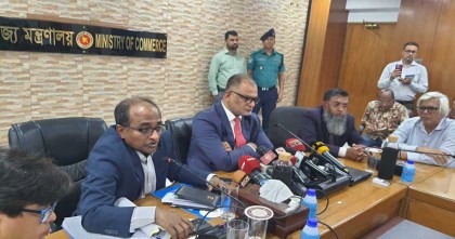 যুক্তরাষ্ট্রের সঙ্গে শুল্ক আলোচনা: বিস্তারিত বলতে ‘অপারগতা’ বাণিজ্য উপদেষ্টার