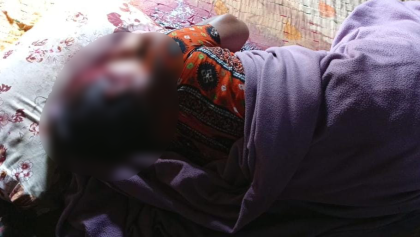 দেবিদ্বারে নারীর গলাকাটা লাশ উদ্ধার, তদন্তে পুলিশ