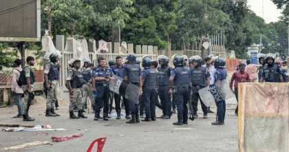 গোপালগঞ্জে রাত ৮টা থেকে ২২ ঘণ্টার কারফিউ