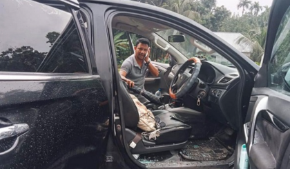 গোপালগঞ্জে ইউএনওর গাড়িতে হামলা ও ভাঙচুর, অভিযুক্ত ছাত্রলীগ-আওয়ামী লীগ