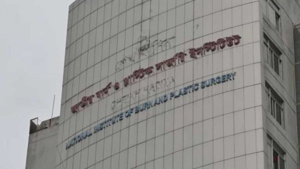 তিন সন্তানের পর চলে গেলেন বাবাও