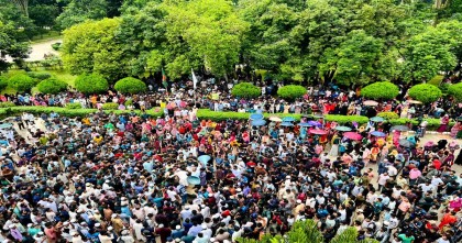 ইবি শিক্ষার্থীর রহস্যজনক মৃত্যু: বিচারের দাবিতে দিনভর উত্তাল বিশ্ববিদ্যালয়