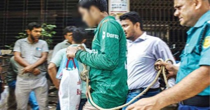 পুলিশ হত্যা মামলায় অব্যাহতি পেল সেই কিশোর ফাইয়াজ