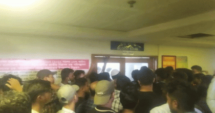 জাতীয় বার্ন ইনস্টিটিউটে রক্তদাতাদের ভিড়