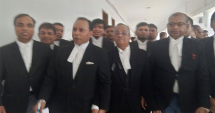 জনবহুল এলাকায় ত্রুটিপূর্ণ বিমান চলাচলে নিষেধাজ্ঞা চেয়ে রিট