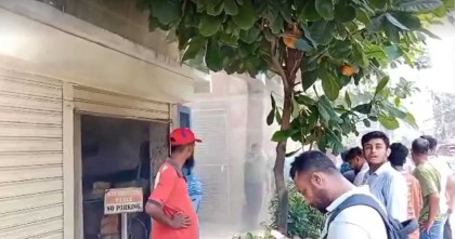 মিরপুরের কসমো স্কুলের জেনারেটর রুমে অগ্নিকান্ড