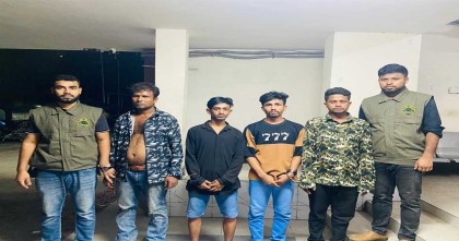 মোহাম্মদপুরে সিটিটিসির অভিযানে তরুণ গ্যাংয়ের চার সদস্য গ্রেপ্তার 
