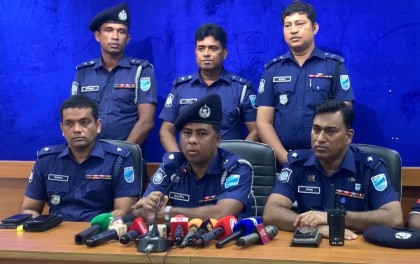 কেরানীগঞ্জে পাইকারি দোকানে ডাকাতি: ছয়জন গ্রেফতার, উদ্ধার লুটপাটের মালামাল