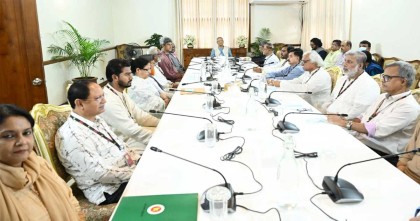 প্রধান উপদেষ্টাকে আরো কঠোর হওয়ার আহ্বান, সর্বদলীয় সভার তাগিদ